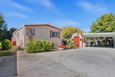 280 Luau Dr, Pittsburg, CA 94565