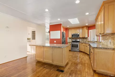 280 Luau Dr, Pittsburg, CA 94565 photo 7
