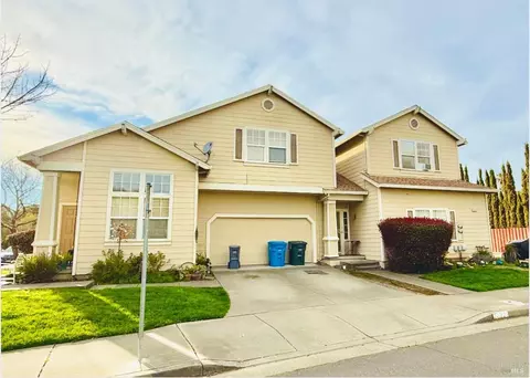 1335 Peterson Ln, Santa Rosa, CA 95403