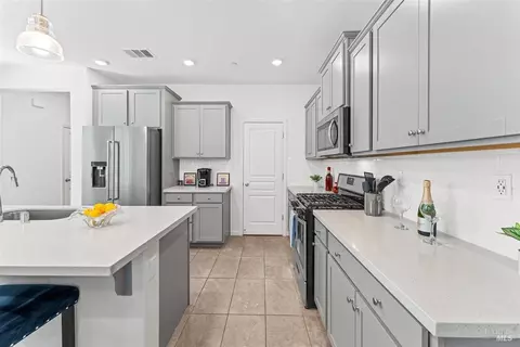 2353 White Dr, Fairfield, CA 94533 photo 15