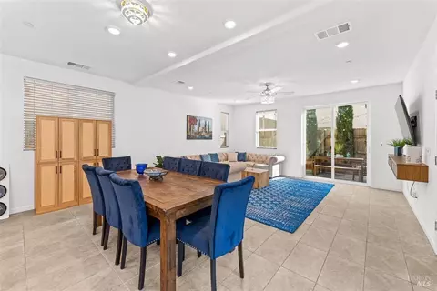 2353 White Dr, Fairfield, CA 94533 photo 19