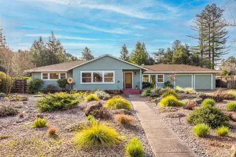 4812 Bridle Trl, Santa Rosa, CA 95409