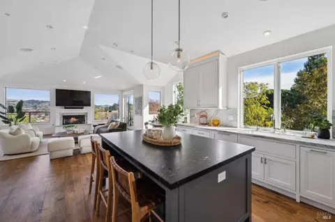 70 Kite Hill Ln, Mill Valley, CA 94941