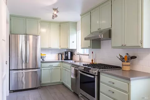 1715 Wright St, Santa Rosa, CA 95404 photo 7