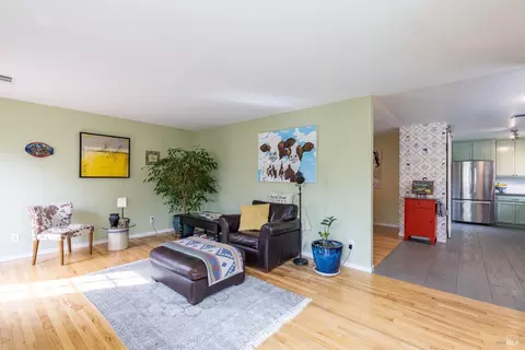 1715 Wright St, Santa Rosa, CA 95404 photo 5