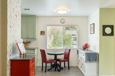 1715 Wright St, Santa Rosa, CA 95404 photo 18