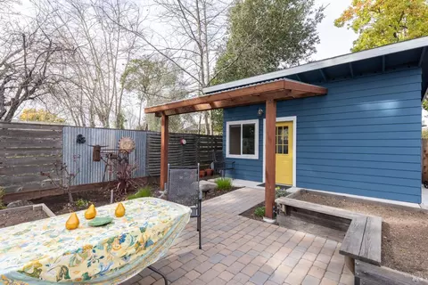 1715 Wright St, Santa Rosa, CA 95404 photo 9