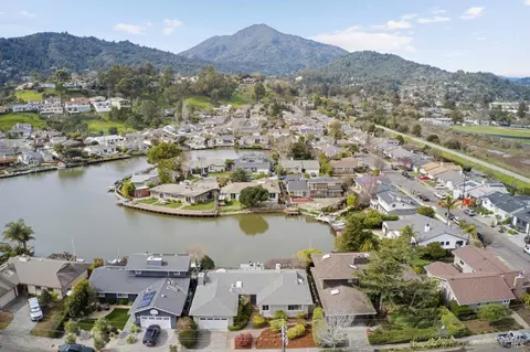 70 Birch Ave, Corte Madera, CA 94925