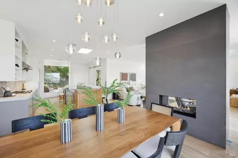 Dining - 251 Perry St, Mill Valley, CA 94941 photo 6 of 7