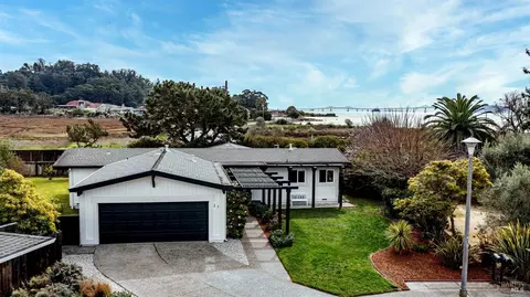 27 San Marcos Pl, San Rafael, CA 94901