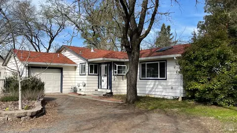 2604 Marlow Rd, Santa Rosa, CA 95403