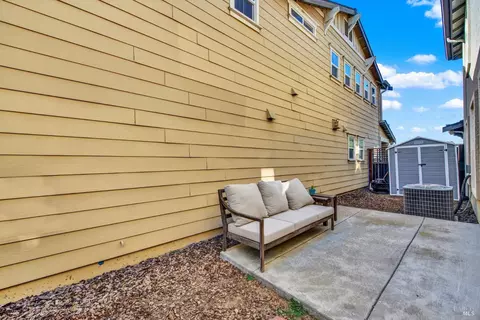 Exterior - 3143 Puffin Cir, Fairfield, CA 94533 photo 8 of 20