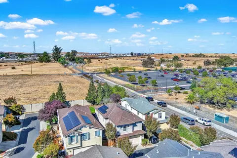 View/Area - 3143 Puffin Cir, Fairfield, CA 94533 photo 3 of 8