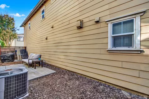 Exterior - 3143 Puffin Cir, Fairfield, CA 94533 photo 14 of 20