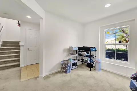 Entry Way - 3143 Puffin Cir, Fairfield, CA 94533 photo 5 of 14