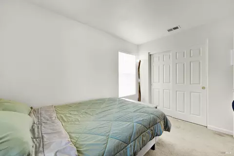 Bedroom - 3143 Puffin Cir, Fairfield, CA 94533 photo 2 of 7