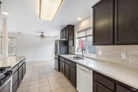 145 Tyson Ct, Napa, CA 94558 photo 7