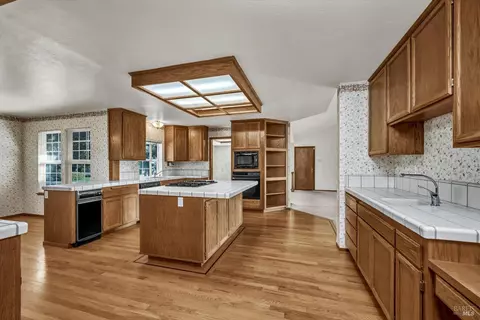 1633 Willowside Rd, Santa Rosa, CA 95401 photo 14