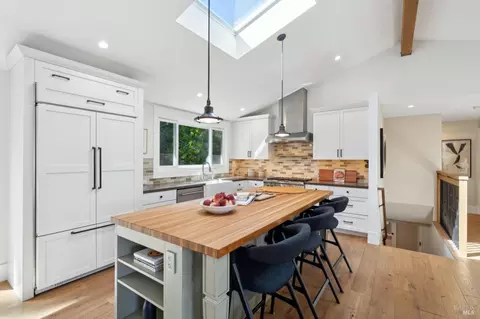 3 Azalea Dr, Mill Valley, CA 94941 photo 2