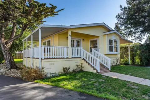 82 W Napa Dr, Petaluma, CA 94954
