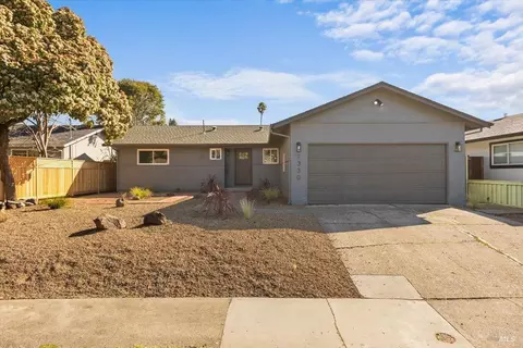 1330 Mcminn Ave, Santa Rosa, CA 95407