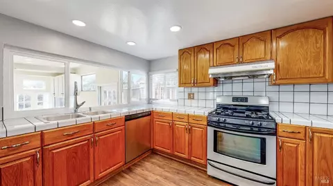 Kitchen - 524 Ely Blvd S, Petaluma, CA 94954 photo 1 of 3