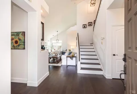Entry Way - 2 Wesley Ct, Napa, CA 94558 photo 1 of 3