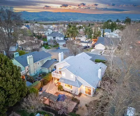 View/Area - 2 Wesley Ct, Napa, CA 94558 photo 4 of 5