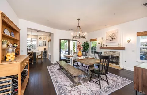 Dining - 2 Wesley Ct, Napa, CA 94558 photo 2 of 2