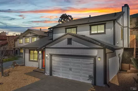 242 Toledo Ct, Vallejo, CA 94591