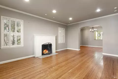 1821 Illinois St, Vallejo, CA 94590 photo 3