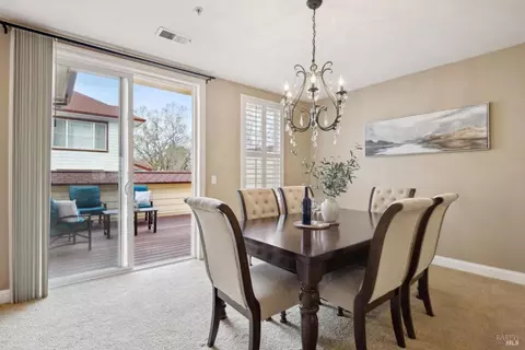 9135 Windsor Rd, Windsor, CA 95492 photo 5