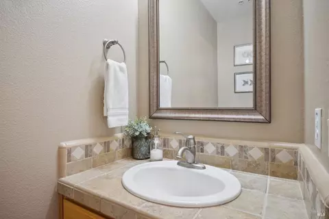 9135 Windsor Rd, Windsor, CA 95492 photo 21