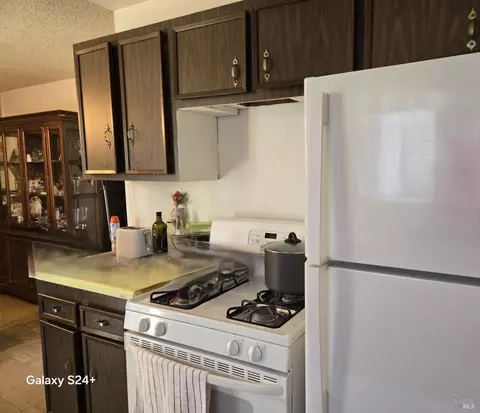 783 Park Glen Dr, Windsor, CA 95492 photo 2