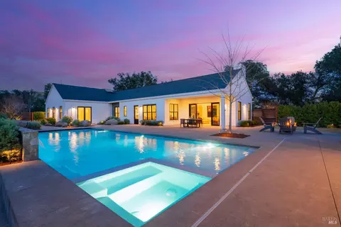5111 Linda Ln, Santa Rosa, CA 95404