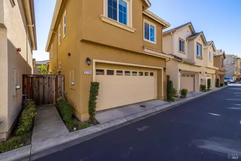 2729 Soho Ln, Fairfield, CA 94533 photo 2