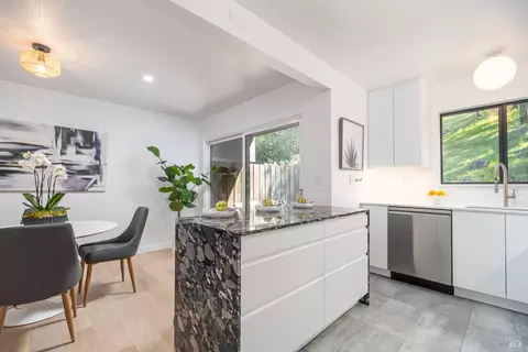 433 Sylvia Way, San Rafael, CA 94903
