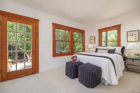 Bedroom - 225 Cascade Dr, Fairfax, CA 94930 photo 2 of 7
