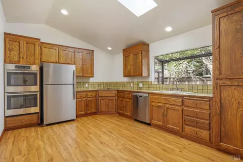 Kitchen - 225 Cascade Dr, Fairfax, CA 94930 photo 4 of 5