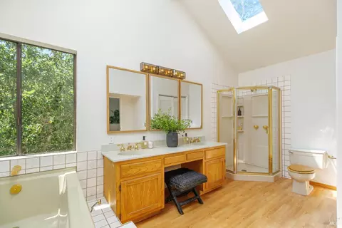 Bath - 225 Cascade Dr, Fairfax, CA 94930 photo 5 of 5