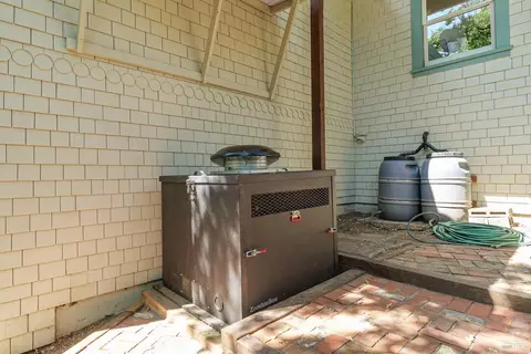 Exterior - 225 Cascade Dr, Fairfax, CA 94930 photo 24 of 35