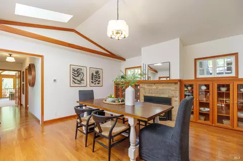 Dining - 225 Cascade Dr, Fairfax, CA 94930 photo 4 of 4