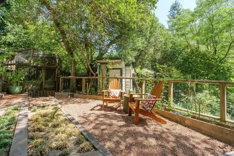 Exterior - 225 Cascade Dr, Fairfax, CA 94930 photo 3 of 35