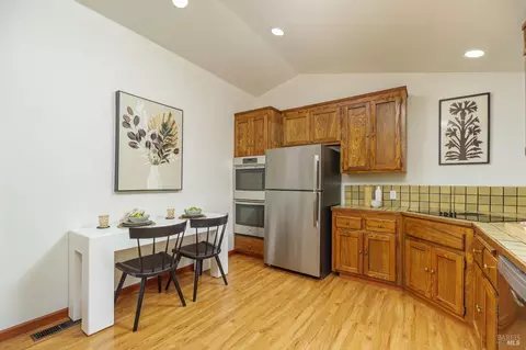 Kitchen - 225 Cascade Dr, Fairfax, CA 94930 photo 3 of 5