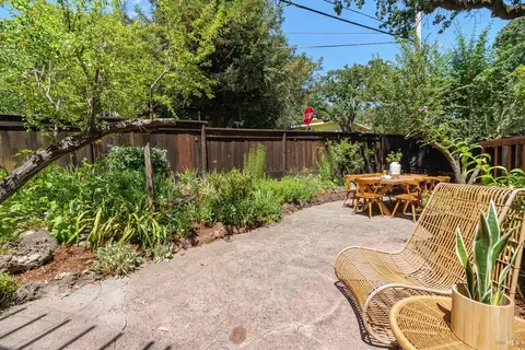 Exterior - 225 Cascade Dr, Fairfax, CA 94930 photo 6 of 35