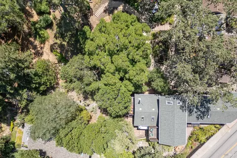View/Area - 225 Cascade Dr, Fairfax, CA 94930 photo 1 of 2
