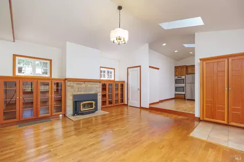 Living - 225 Cascade Dr, Fairfax, CA 94930 photo 3 of 11