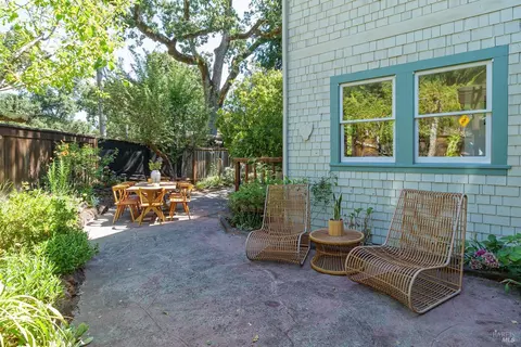 Exterior - 225 Cascade Dr, Fairfax, CA 94930 photo 19 of 35