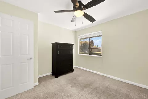Bedroom - 910 Mason Ct, Dixon, CA 95620 photo 2 of 12