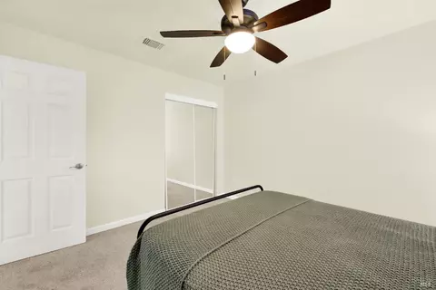 Bedroom - 910 Mason Ct, Dixon, CA 95620 photo 6 of 12